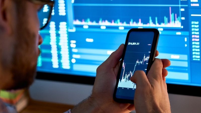 UNUS SED LEO (LEO), Low Volatility but Falling Sunday: Is it Time to Cash Out?